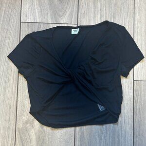 Aritzia Sunday Best Knot Front Ribbed Crop Top